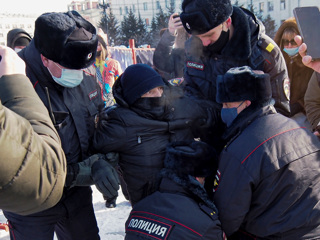В сибирских городах задержаны несколько десятков человек