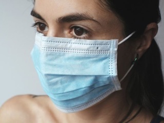 Во Владимирской области женщины рожают в масках