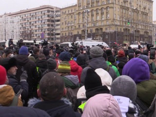 Во Владивостоке участник беспорядков сам сдался полиции