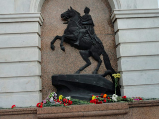 В Челябинске блокадников Ленинграда поздравили с памятной датой
