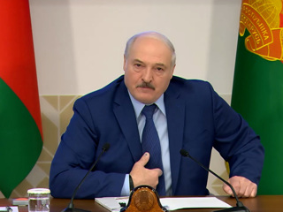 Лукашенко готов провести досрочные выборы, но с условием