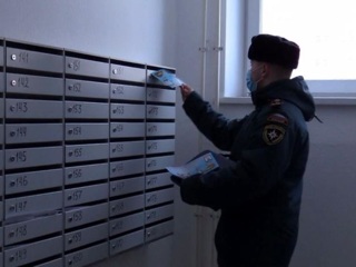 В Архангельске выявляют нарушение мер пожарной безопасности в подъездах домов