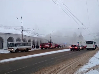 Пожар в центре Костромы мог начаться с подвала, где размещен склад