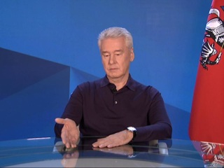 Собянин объяснил выбор антиковидной меры