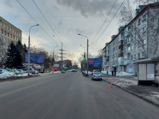 Ребенок выпал из автобуса и попал под его задние колеса в Томске