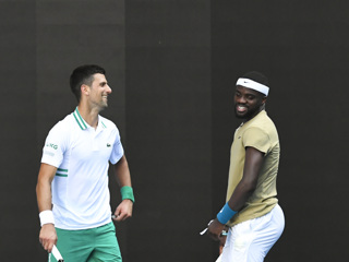 Джокович продолжил выступление на Australian Open