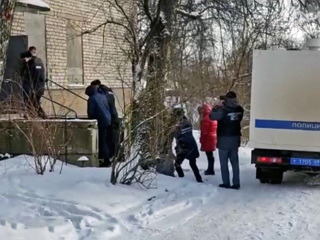 В Тверской области отчим, задушивший 13-летнюю падчерицу, доставлен на место убийства