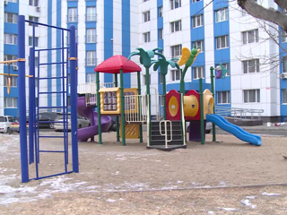 Опять травма: в Хабаровске ребенок госпитализирован после катания на горке