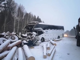 Погибли пять человек: появились подробности смертельной аварии в Иркутской области