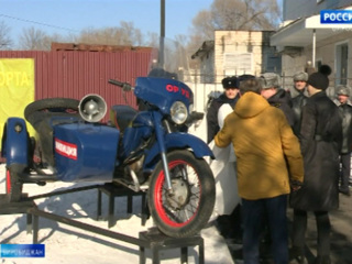 В Биробиджане открыли памятник мотоциклу "Урал"