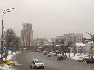 Москву полирует ледяной дождь: погода испытывает нервы и сосуды
