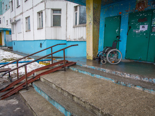 Вне зоны доступа: инвалид-колясочник из Челябинска судится с мэрией