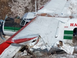 Опубликованы кадры с места крушения Ан-2, выполнявшего санитарный рейс