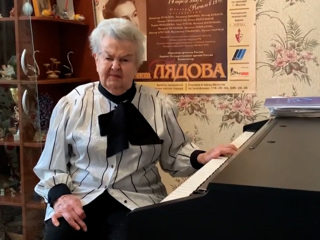 95-летней Людмиле Лядовой стало хуже