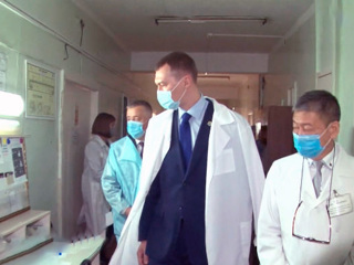 Хабаровский губернатор проконтролирует лекарственное обеспечение в Амурском районе