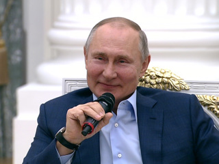 Владимир Путин попросил не приписывать ему еще один дворец