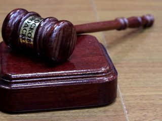 В Татарстане суд арестовал двоих обвиняемых в хищении 15 млн из отдела СК