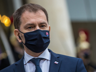 Словацкий премьер уйдет в отставку только вместе с другими ведущими политиками страны