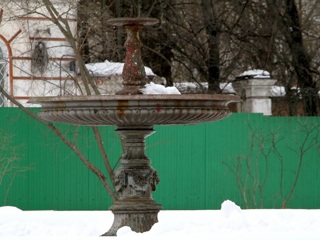 В Рыбинске реставрируют старейший фонтан