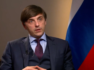 Минпросвещения ищет способ освободить учителей от бумажек