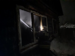 Выживший при пожаре малыш находится в реанимации омского ожогового центра