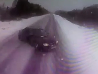 Смертельная авария с автобусом в Вологодской области попала на видео