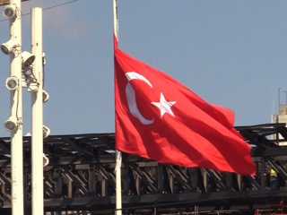 Турция вводит комендантский час и в выходные дни