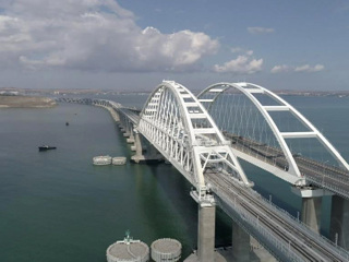 Из-за учений на Крымском мосту ограничат движение