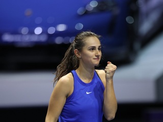 Россиянка Гасанова победила Свитолину на старте турнира в Аделаиде