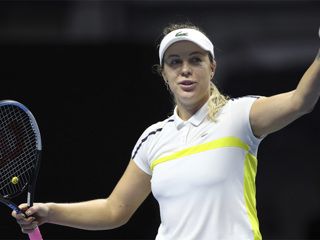 Павлюченкова обыграла Мухову в четвертьфинале турнира в Мадриде