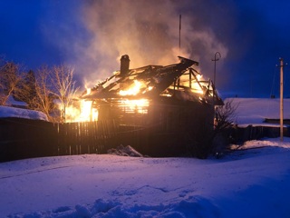 В Вологодской области при пожаре погиб молодой мужчина