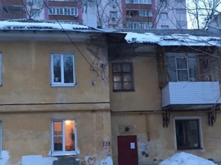 В Самаре возбуждено уголовное дело по факту падения снега на 3-летнюю девочку