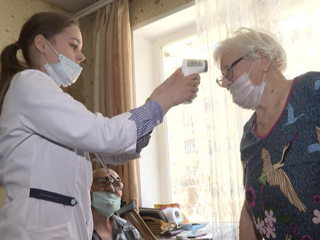 В Москве граждан стали вакцинировать на дому