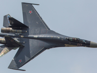 В Минобороны озвучили причину крушения Су-35, упавшего в море