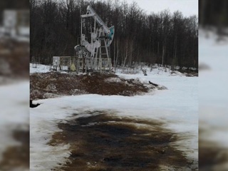 В одном из районов Татарстана произошел разлив нефтепродуктов