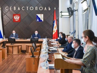Глава Севастополя поручил чиновникам завести аккаунты в соцсетях