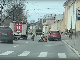 Пожар в петербургской академии: эвакуировано более 300 человек