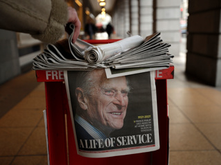 Кончина принца Филиппа: британские СМИ соревнуются в бестактности