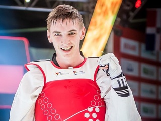 Россиянин Храмцов завоевал золото чемпионата Европы по тхэквондо