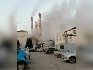 В Барнауле на ТЭЦ обрушилась часть дымовой трубы