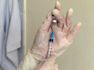 Вести. В Тамбовскую область доставили еще более 10 тысяч доз вакцины от COVID-19