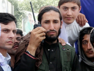 Три десятка солдат пропали после нападения на блокпост в Афганистане