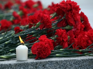 12 мая в Татарстане объявлено днем траура по жертвам трагедии в гимназии