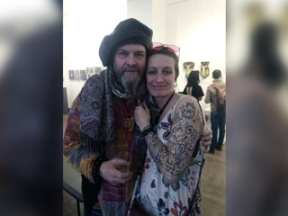 Спустя год после смерти автора Печального ангела умерла его вдова