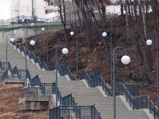 Новости на России 24. В Калуге укрепили склон возле Музея истории космонавтики