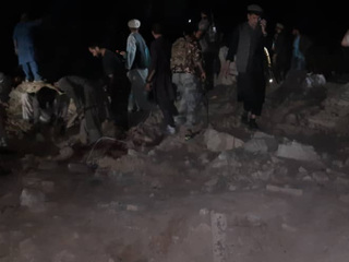 В Афганистане разбирают завалы с телами после теракта