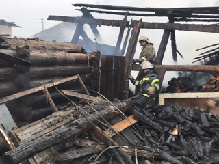 Крупный пожар произошел в частном доме в Кудымкарском городском округе