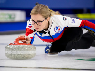 Керлингистки России продлили победную серию на чемпионате мира