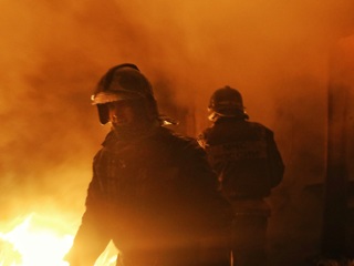 В Энгельсе 100 человек эвакуированы из-за пожара в жилом доме