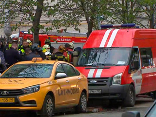 Новости на России 24. Два человека задержаны после пожара в московском отеле